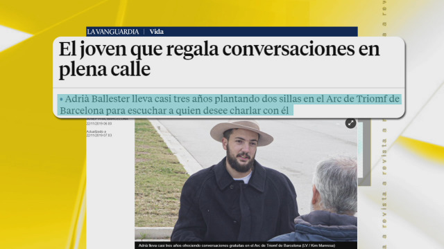 Un home regala conversas nunha rúa de Barcelona - 26/11/2019 14:22